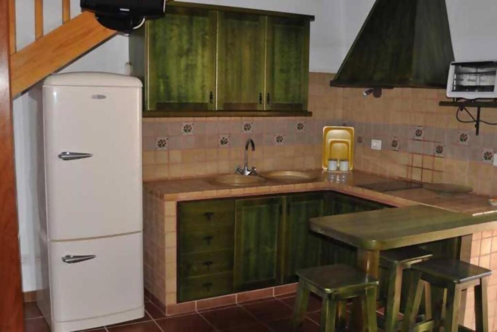 Casa Rural De 1945 Dos Plantas Patio Y Barbacoa Frontera Bagian luar foto